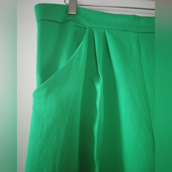 💚Women's Summer Pants | Size 12-13 | Emerald Green - Picture 8 of 8